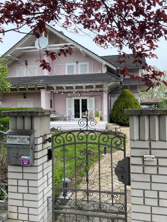 Villa Scamard Zamardi Luaran gambar